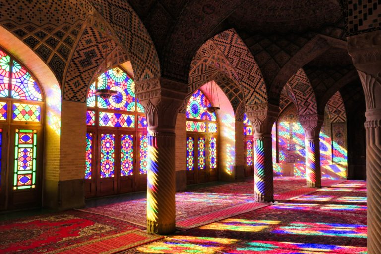 10 of the Best Things to Do in Iran - The Savvy Globetrotter Travel Blog